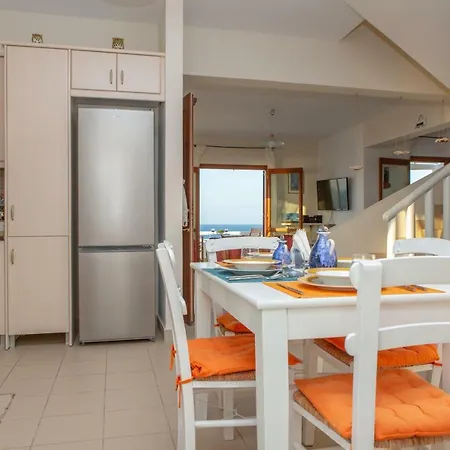 Sea Front Maizonette Aura * Galini (Naxos)